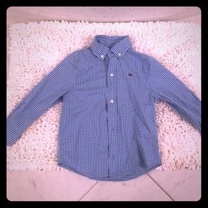Vineyard vines button down boy blue shirt!